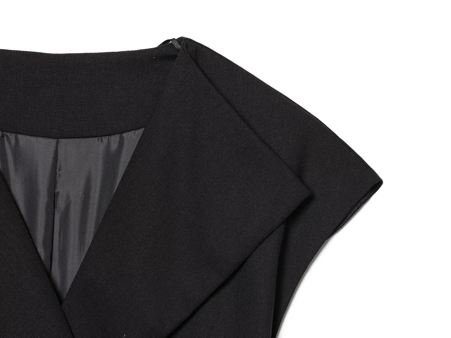 Conjunto feminino BSK&TRAF Verão 2025 – Linha casual: colete em mistura de linho + calça de cintura alta em mistura de linho.