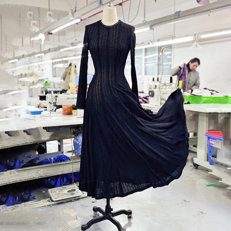 Vestido feminino de renda vazada