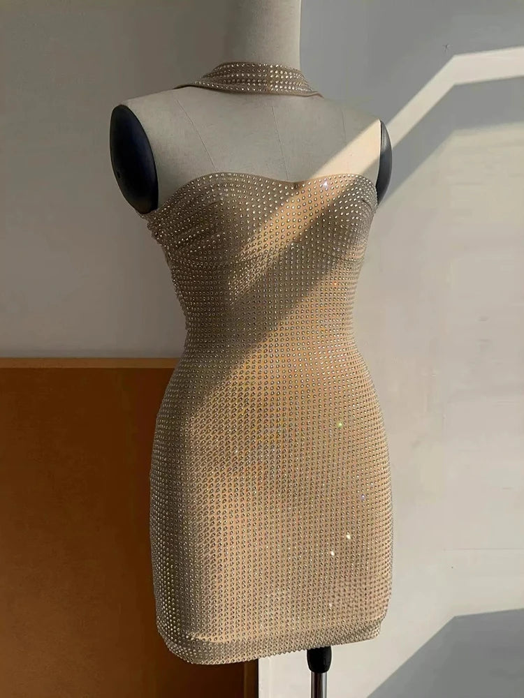 DEAT – Vestido feminino fashion em tom damasco