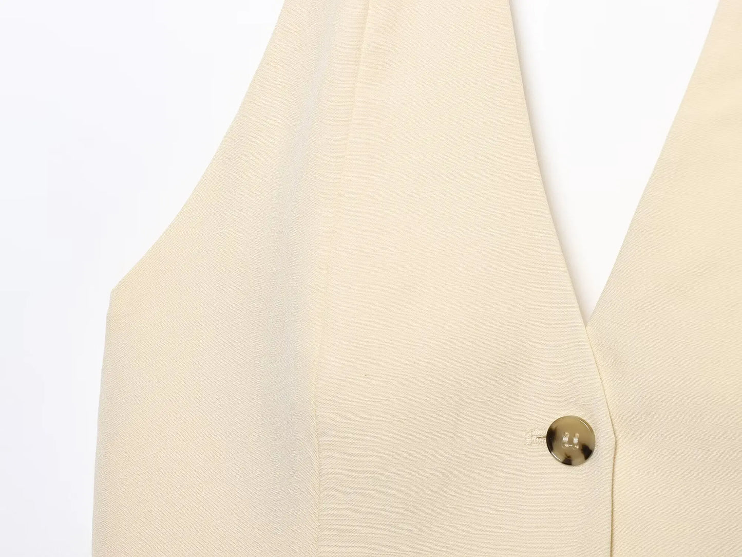 Colete feminino 2025, de cor lisa, decotado nas costas, modelagem justa, com gola halter, peça elegante/modeladora