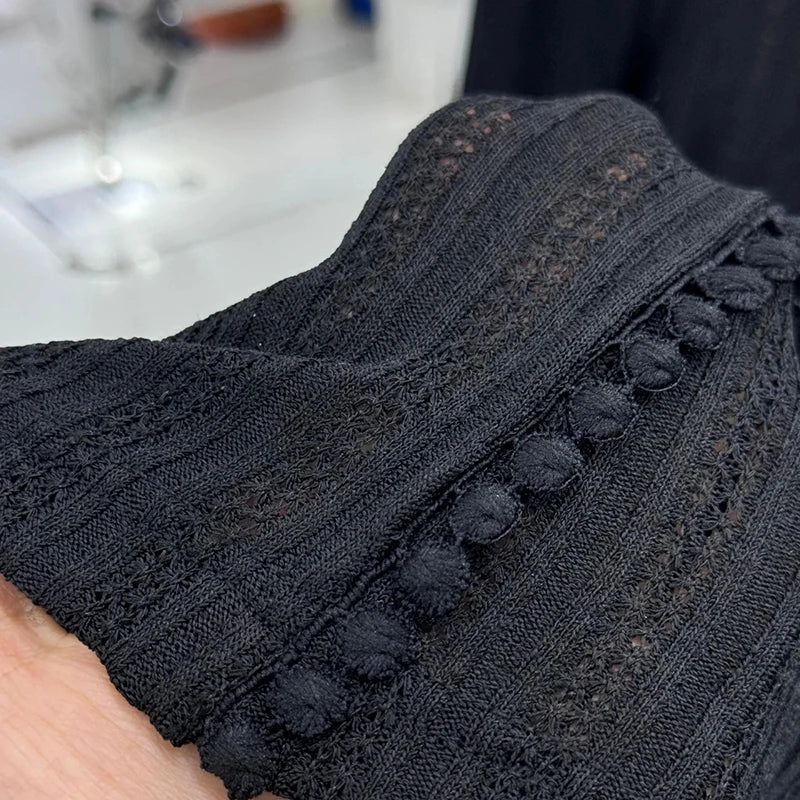 Vestido feminino de renda vazada