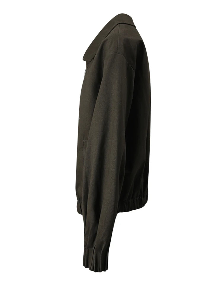 Jaqueta casual vintage oversized em tom café, nova, com lapela e mangas longas, casaco feminino fashion para primavera e outono 2025.