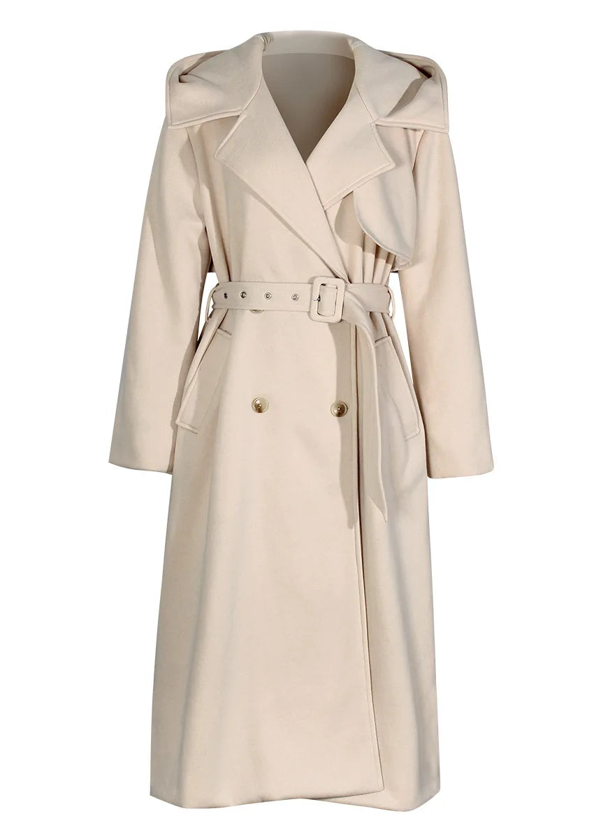 DEAT – Casaco feminino em lã damasco, com lapela e capuz,