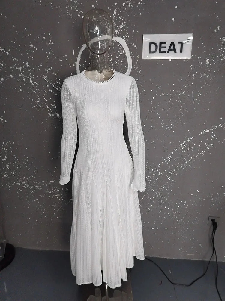 Vestido feminino de renda vazada