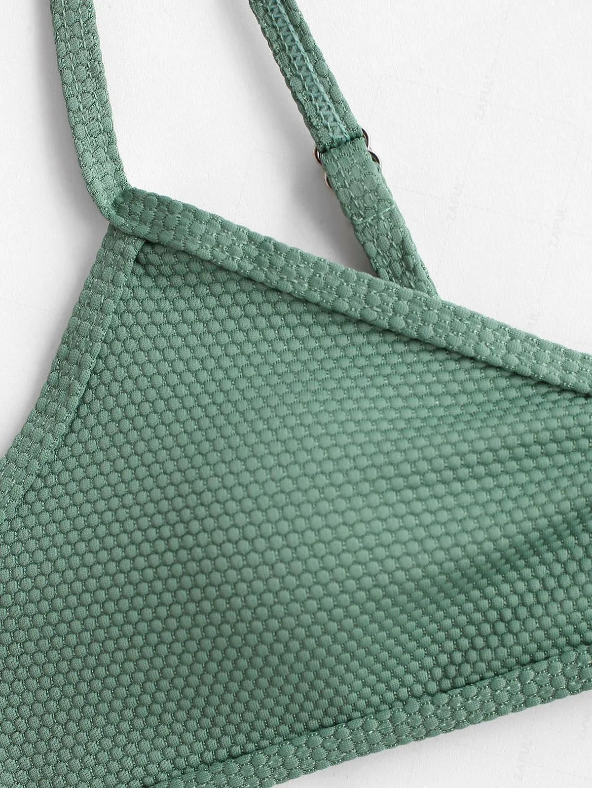 Biquíni sexy com textura, recortes e tiras finas