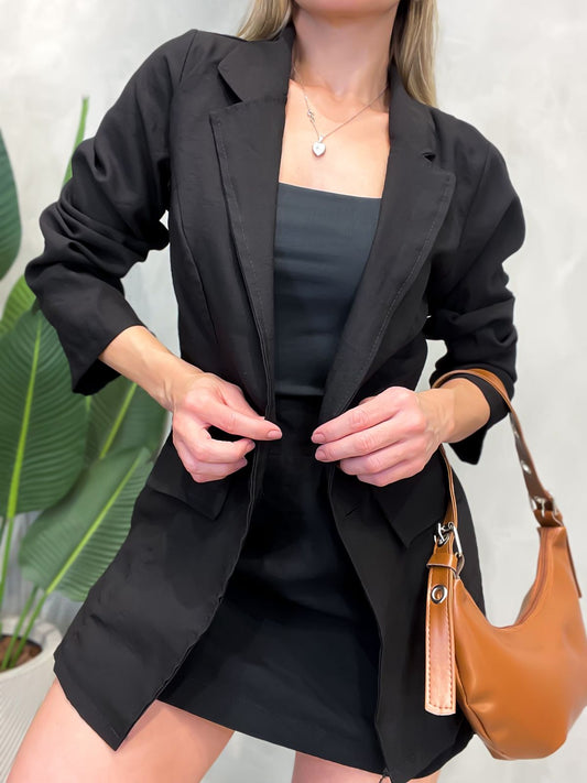 Conjunto em Alfaiataria Sensorial Blazer e Shorts Saia Felicia 